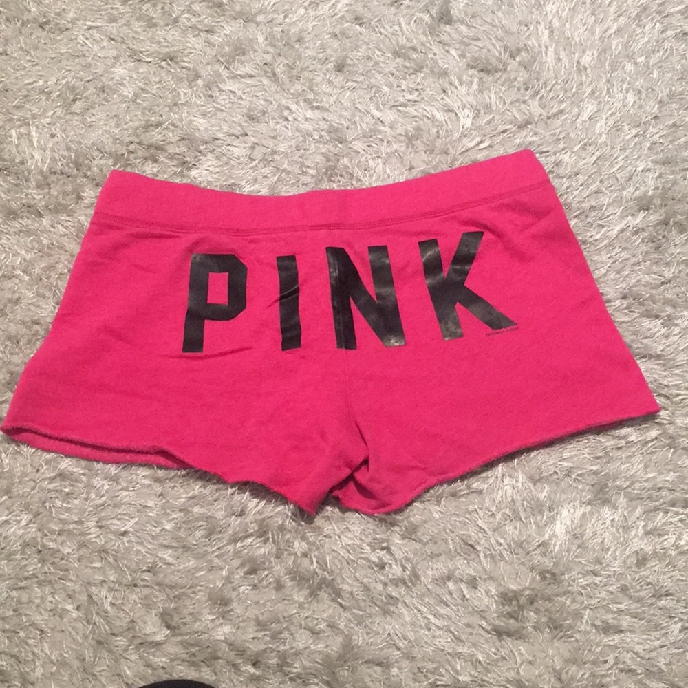 Hot PINK shorts 💕